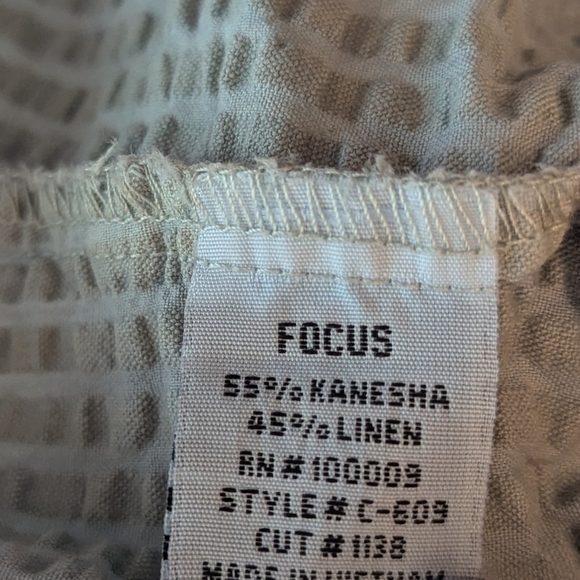 Focus Linen Blend Women's 3/4 Sleeve Button Up Top Large Light Blue Crinkle GUC - Picture 4 of 6